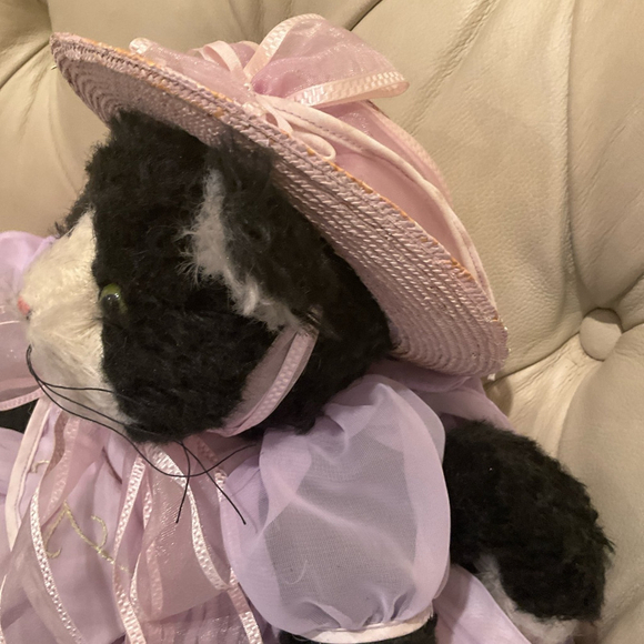 Vintage 1980s Bunnies By The Bay And Friends Black Cat Plush Lettie Lilac set - Picture 5 of 12